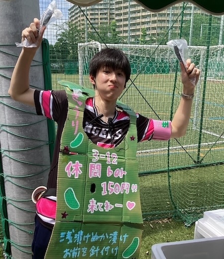 学園祭で活動するR.O.さん