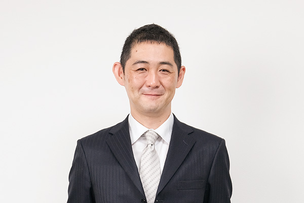 進路指導部長・国語担当の大堀英二先生