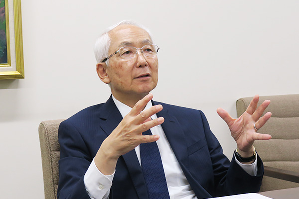 麹町学園女子の教育の魅力を語る大久保新校長