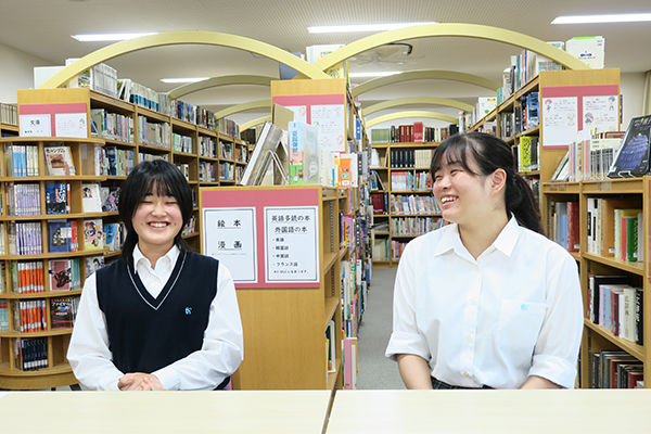 神田女学園の生徒たち