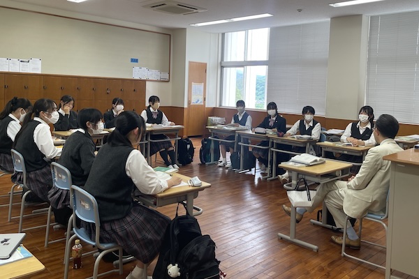 共立女子第二「対話」の授業