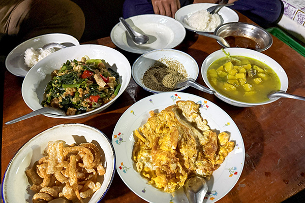 カレン族の食事