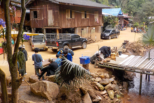 ホイヒンラートナイ村