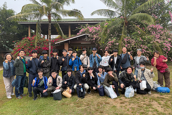 タイ研修旅行集合写真