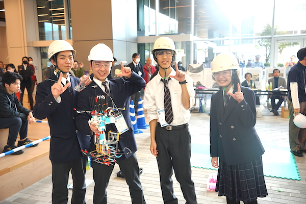 駒込高校理系先進クラスの生徒が宇宙エレベーターのコンテストに参加