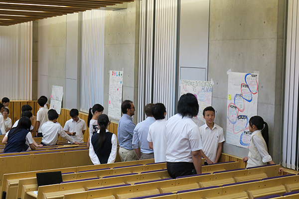 ポスターセッションの様子