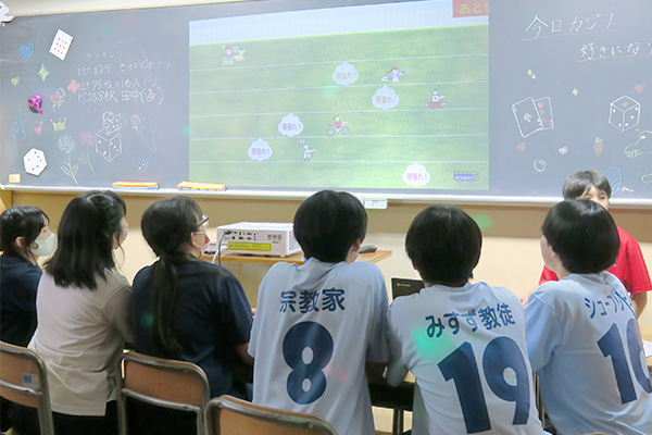 ゲームを開催するクラス