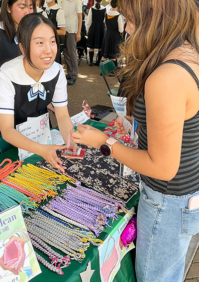 ハワイでの販売の様子