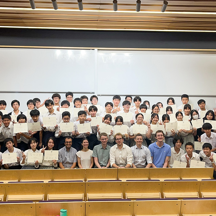 「新たな国際教育のかたち！DHLAの挑戦」記事サムネイルaaa