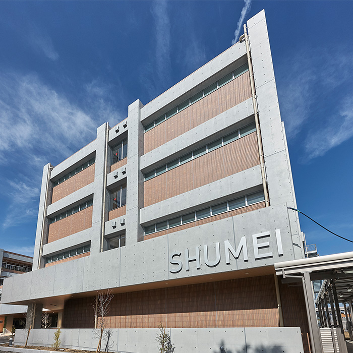 「夢を叶える新校舎。在校生が語る新校舎の魅力と学校生活」記事サムネイルaaa