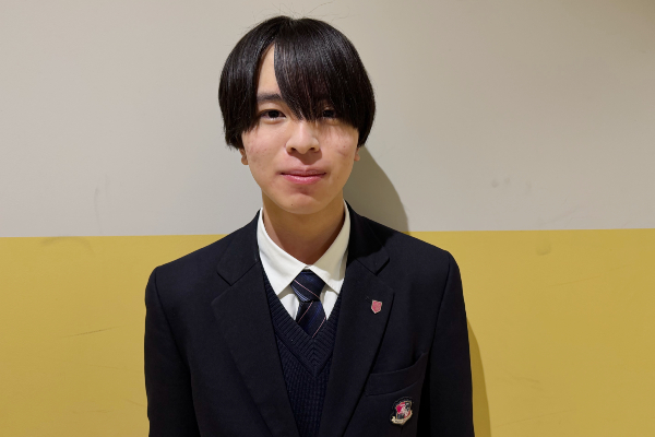 高校生徒会の会長を務めたT.K.さんは高校2年生。演劇部での活動にも力を入れています