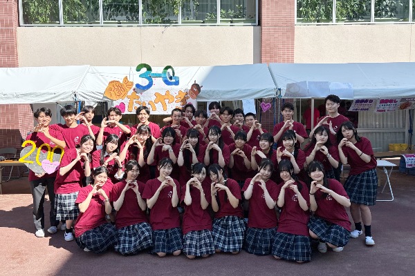 すずかけ祭ではそれぞれの個性が光り、学校全体が大きな活気に包まれました