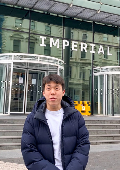 M.U.さん大学にて