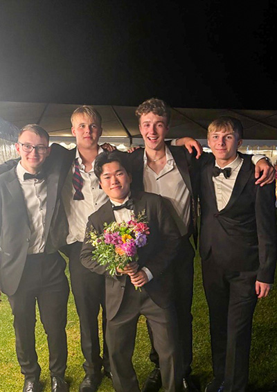 CCBの友人たちとの写真